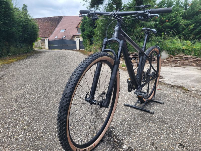 Used Trek Procaliber Shimano Deore XT 2018 Mountainbike, Black — image 4 of 6