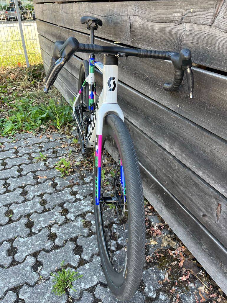 Käytetty Scott Addict Shimano Ultegra Di2 2025 Road & Gravel — kuva 10 / 12