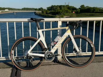 Used Canyon Aeroad CF SLX 7 AXS SE 2026 Road & Gravel