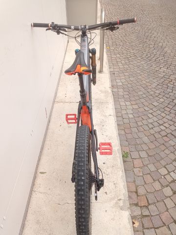 Lapierre E-zesty AM LTD 2021 Mountainbike usato, Grigio chiaro — immagine 5 di 6