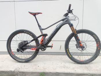 Used Lapierre E-zesty AM LTD 2021 Mountainbike, Light Gray — image 3 of 6