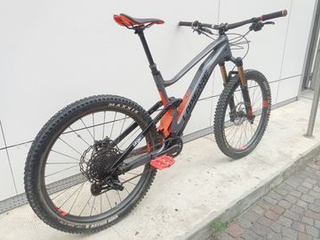 Lapierre E-zesty AM LTD 2021 Mountainbike usato, Grigio chiaro — immagine 4 di 6