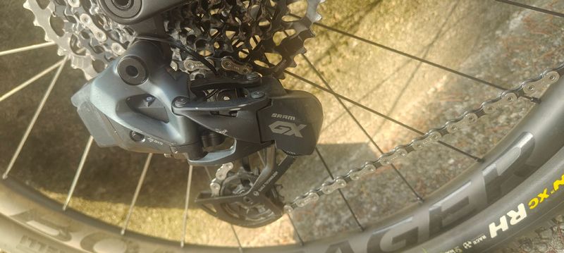 Używany BMC Twostroke 01 ONE 2023 2023 Mountainbike — zdjęcie 5 z 8
