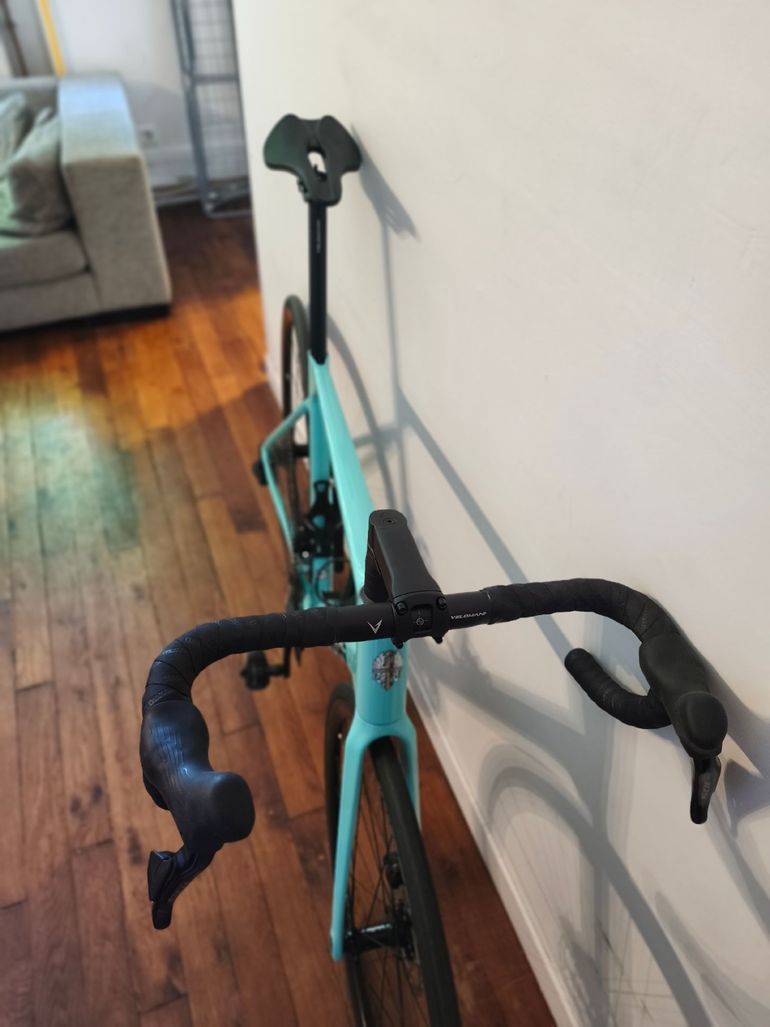 Used Bianchi Sprint Shimano 105 Di2 2025 Road & Gravel, Blue — image 6 of 7