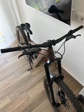 Used Santa Cruz BULLIT R / Carbon CC 2023 2023 Mountainbike, Orange — image 4 of 4