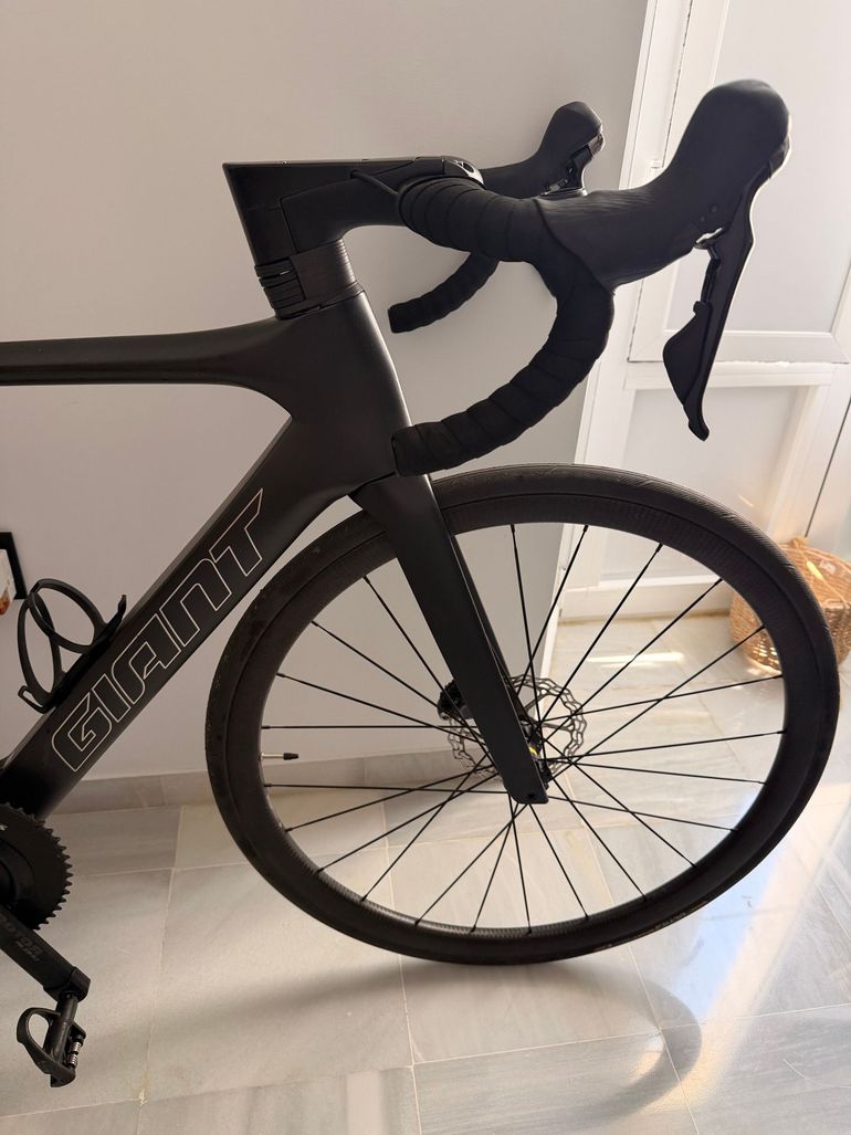 Tweedehands Giant Propel, Advanced Disc 1 2021 2021 Road & Gravel — afbeelding 2 van 10