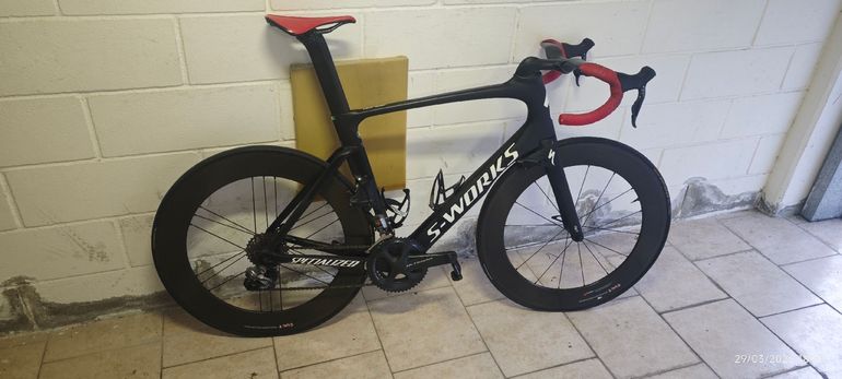Used Specialized S-Works Venge ViAS Di2 2016 2016 Road & Gravel, Black — image 1 of 11