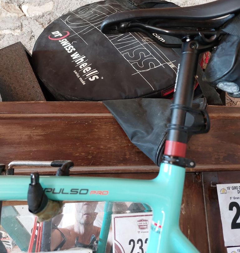 Used Bianchi Impulso Shimano GRX 2023 Road & Gravel, Blue — image 10 of 23