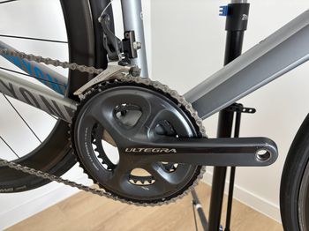 Used Canyon Ultimate CF SL 9.0 F10 2016 Road & Gravel, Light Gray — image 3 of 8