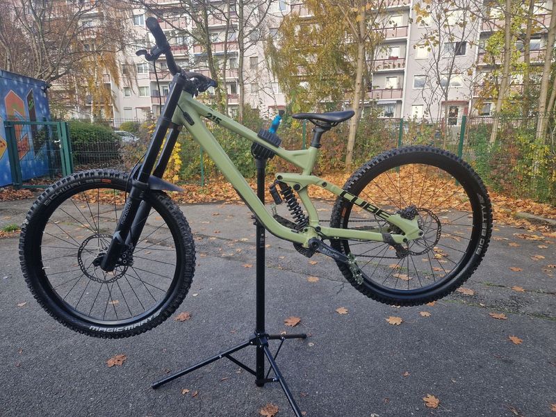 CUBE TWO15 RACE 27.5 2024 2024 Mountainbike usato, Verde — immagine 1 di 10