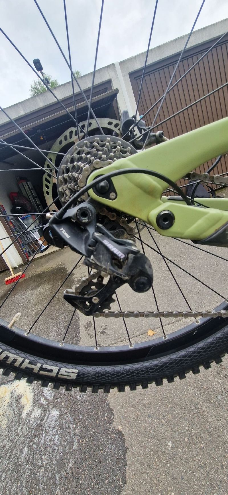 CUBE TWO15 RACE 27.5 2024 2024 Mountainbike usato, Verde — immagine 5 di 10