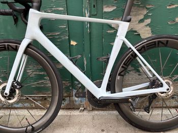 Used CUBE LITENING AIR C:68X FRAMESET, LIMITED EDITION 2025 2025 Road & Gravel, White — image 2 of 10
