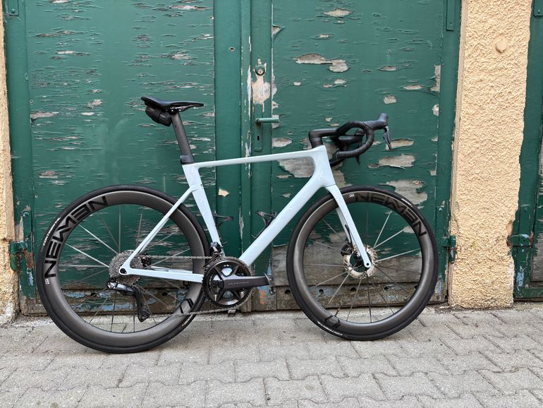Used CUBE LITENING AIR C:68X FRAMESET, LIMITED EDITION 2025 2025 Road & Gravel, White — image 1 of 10