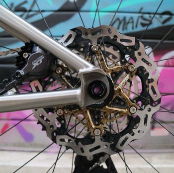 Brugt Custom Custom Shimano Deore XT 2025 Mountainbike — billede 5 af 7