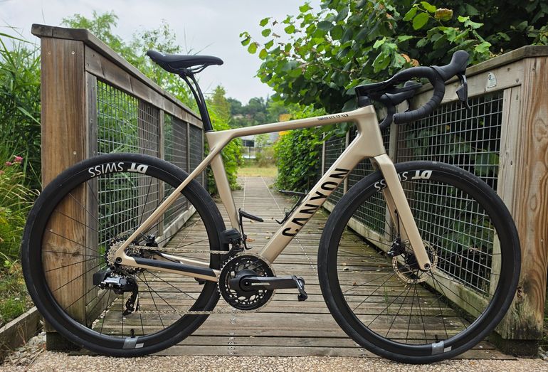 Used Canyon Endurace CF SLX 8 AXS Aero 2023 2023 Road & Gravel, Light Gray — image 1 of 7