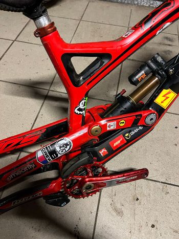 Brugt YT Industries Tues CF 2018 Frameset 2018 Mountainbike — billede 4 af 9
