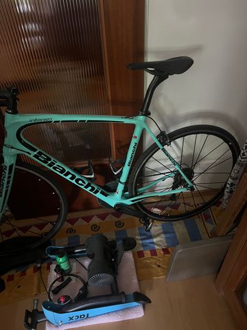 Bianchi Intenso Ultegra 2017 2017 Road & Gravel usato, Verde — immagine 2 di 5