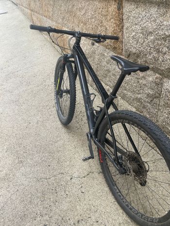 Trek Procaliber Shimano Deore 2022 Mountainbike de segunda mano, Negro — imagen 4 de 6