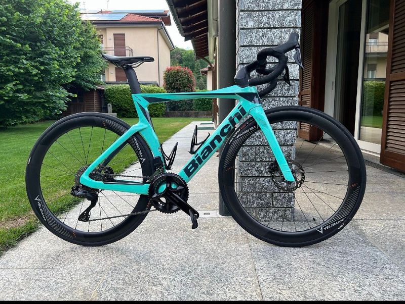 Brugt Bianchi Oltre Comp 105 Di2 2024 2024 Road & Gravel