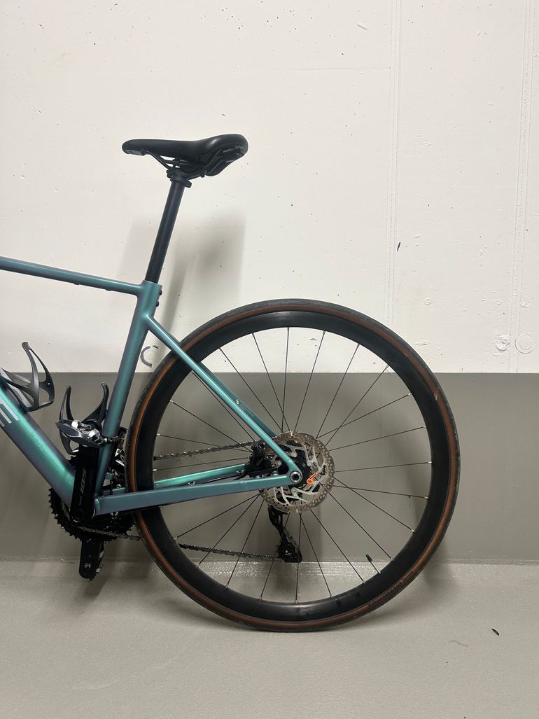 CUBE ATTAIN, SLX 2026 2026 Road & Gravel d'occasion — image 2 sur 6