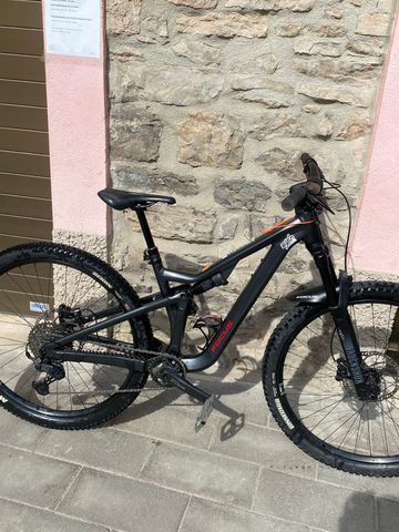 Used Focus THRON 6.8 2024 2024 Mountainbike, Black, 29 — image 3 of 6