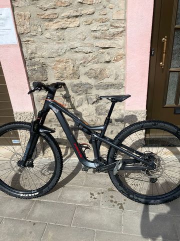 Used Focus THRON 6.8 2024 2024 Mountainbike, Black, 29 — image 2 of 6