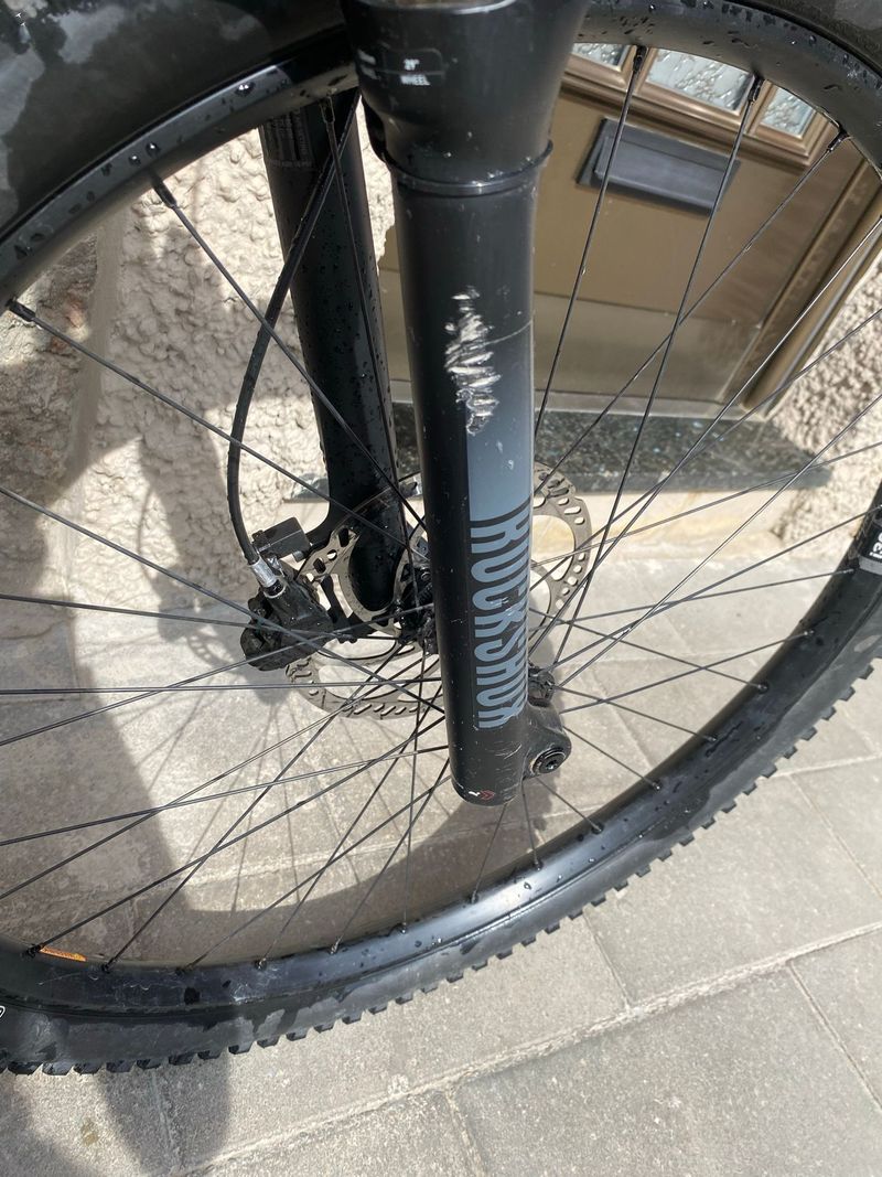 Used Focus THRON 6.8 2024 2024 Mountainbike, Black, 29 — image 4 of 6