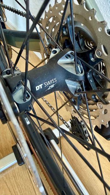 Used Canyon Grail CF SLX 8 Di2 2024 2024 Road & Gravel, Black — image 10 of 25