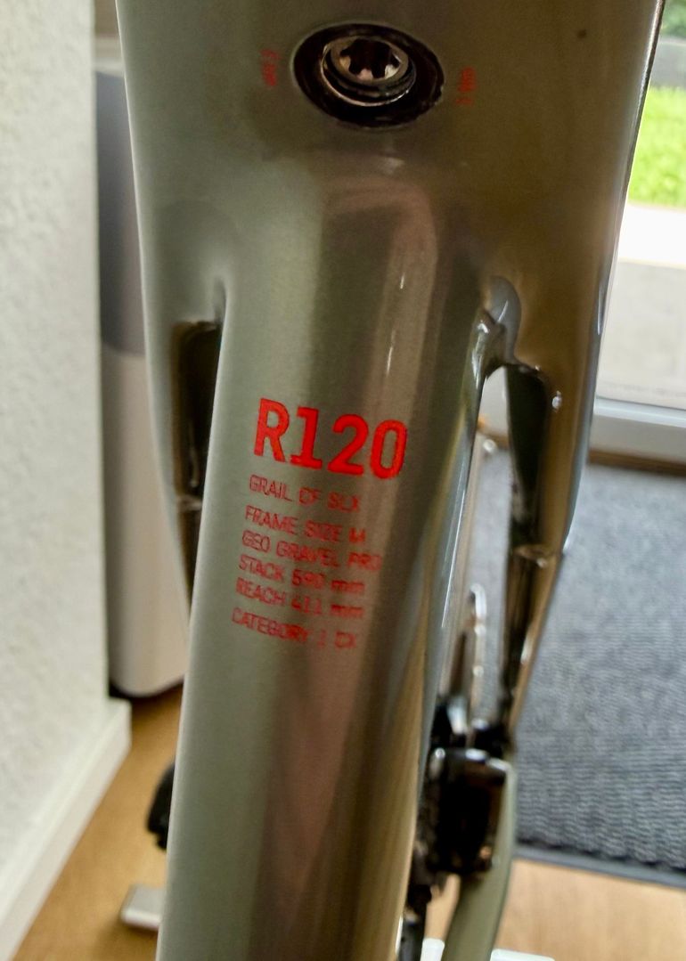 Used Canyon Grail CF SLX 8 Di2 2024 2024 Road & Gravel, Black — image 17 of 25