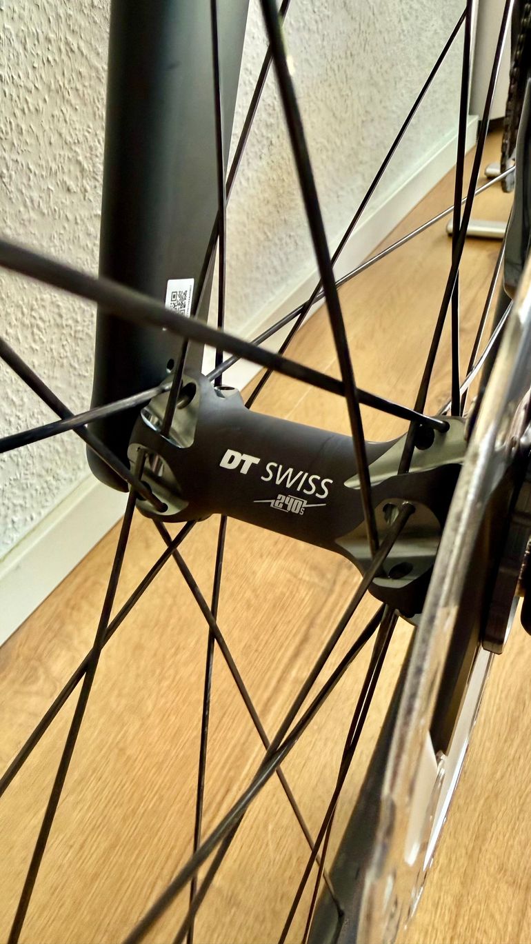 Used Canyon Grail CF SLX 8 Di2 2024 2024 Road & Gravel, Black — image 9 of 25
