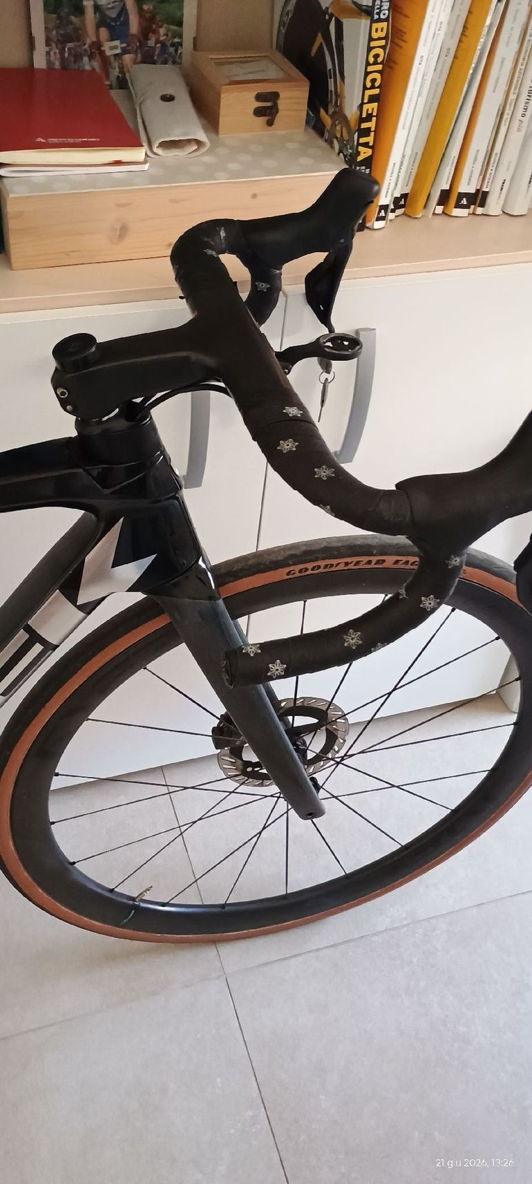 Used Trek Émonda SLR 9 2024 Frameset 2024 Road & Gravel, Black — image 1 of 3
