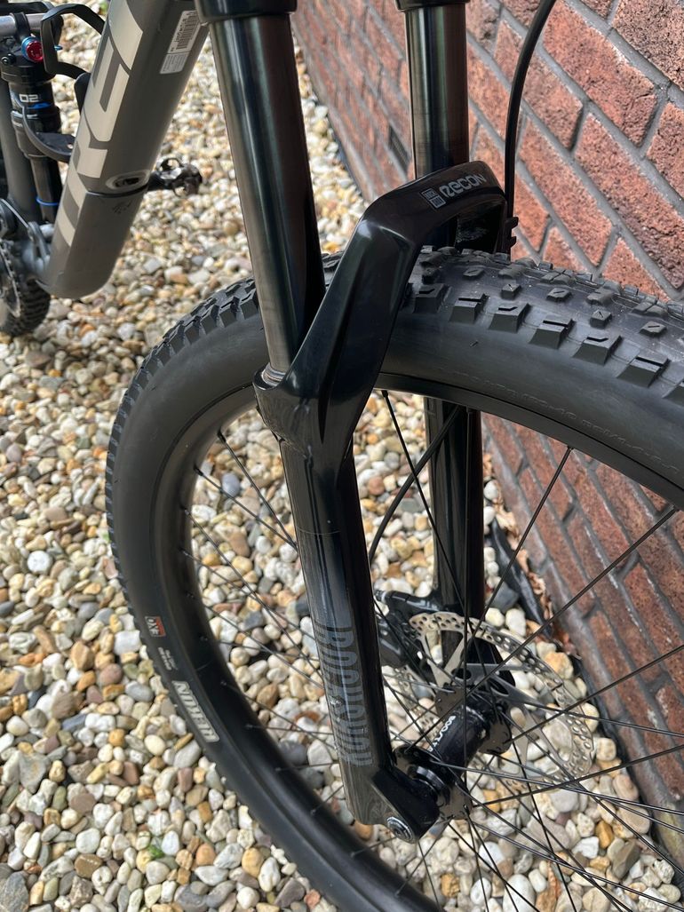 Gebrauchtes Trek Fuel EX 5 Gen 5 2023 2023 Mountainbike, Schwarz, 27.5, 29 — Bild 6 von 15