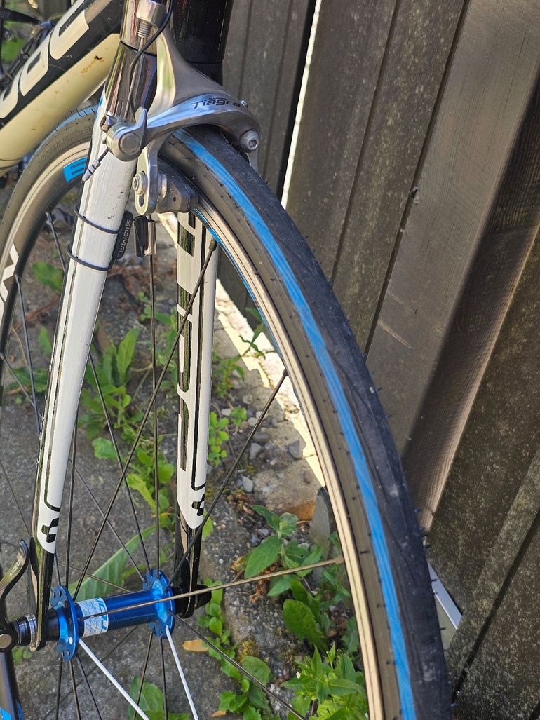 Used CUBE Custom Shimano Tiagra 2012 Road & Gravel, Blue — image 4 of 16