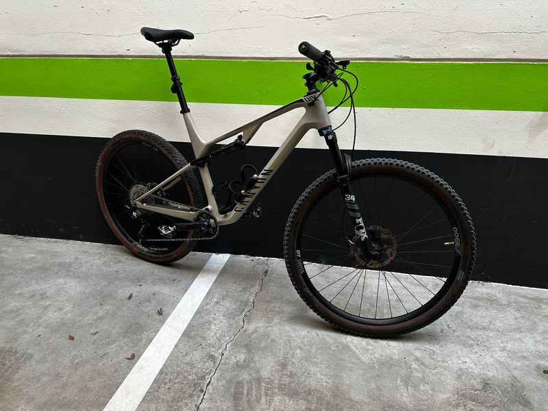 Used Canyon Lux Trail CF 6 2023 2023 MTB