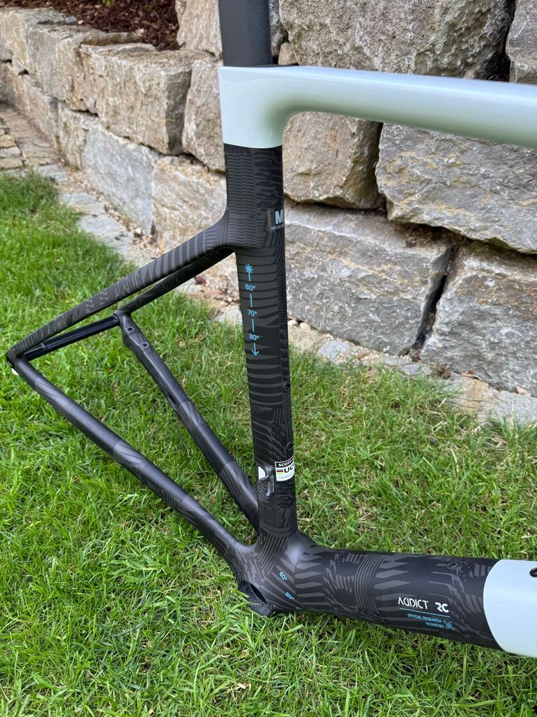 Used Scott Addict RC Pro HMX Frame set 2026 Frameset 2026 Road & Gravel, White — image 2 of 10