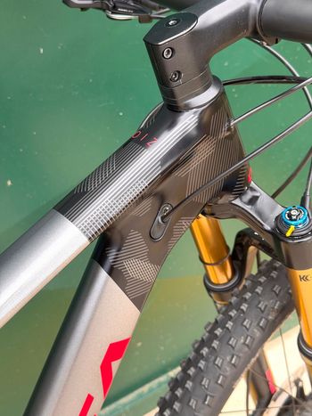 Używany Orbea OIZ M PRO TR 2021 2021 Mountainbike — zdjęcie 21 z 24