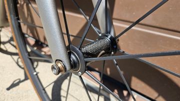 Gebrauchtes Canyon Ultimate CF SLX 8.0 2018 2018 Road & Gravel, Hellgrau — Bild 9 von 13