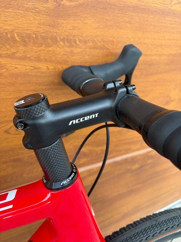 Used Accent Cx One 2025 Road & Gravel, Red — image 9 of 15