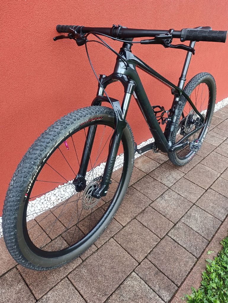 Used Trek Procaliber 9.5 2022 2022 Mountainbike, Black, 29 — image 4 of 7