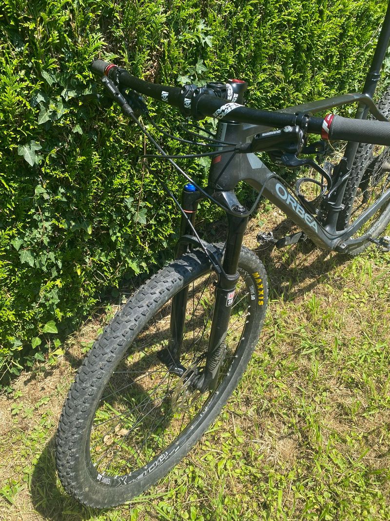 Used Orbea Alma Shimano Deore XT 2018 Mountainbike, Black — image 5 of 8