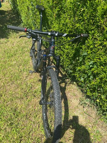 Used Orbea Alma Shimano Deore XT 2018 Mountainbike, Black — image 6 of 8