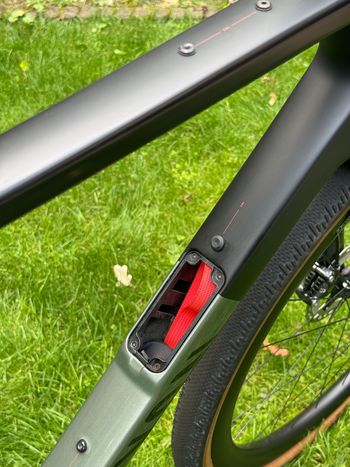 Used Canyon Grail CF SLX 8 Di2 2024 2024 Road & Gravel, Light Gray — image 8 of 26