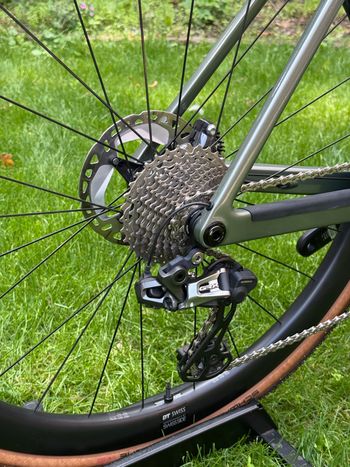 Used Canyon Grail CF SLX 8 Di2 2024 2024 Road & Gravel, Light Gray — image 4 of 26