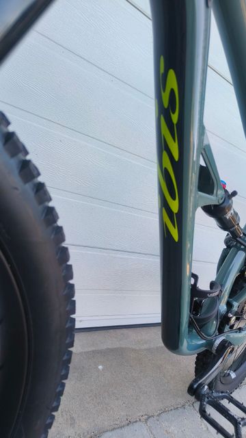 Used Ibis Cycles Custom Shimano Deore 2022 Mountainbike, Green — image 16 of 18