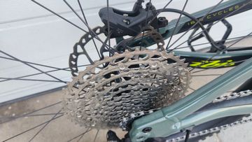 Used Ibis Cycles Custom Shimano Deore 2022 Mountainbike, Green — image 5 of 18
