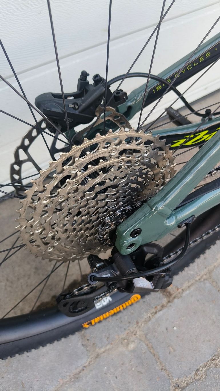 Ibis Cycles Custom Shimano Deore 2022 Mountainbike d'occasion — image 3 sur 10
