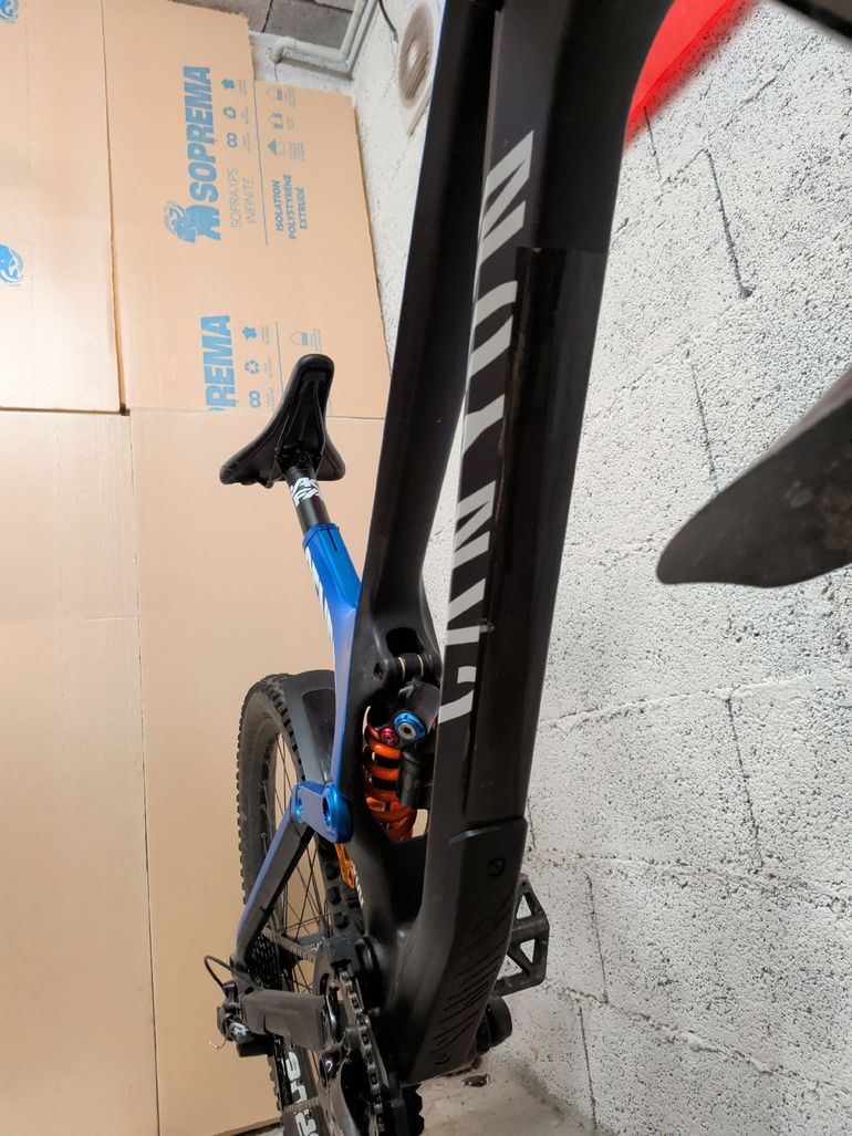 Używany Canyon Sender CF 7.0 2019 2019 Mountainbike — zdjęcie 8 z 13