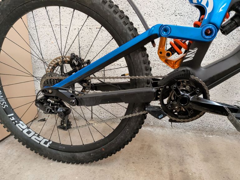 Używany Canyon Sender CF 7.0 2019 2019 Mountainbike — zdjęcie 3 z 13