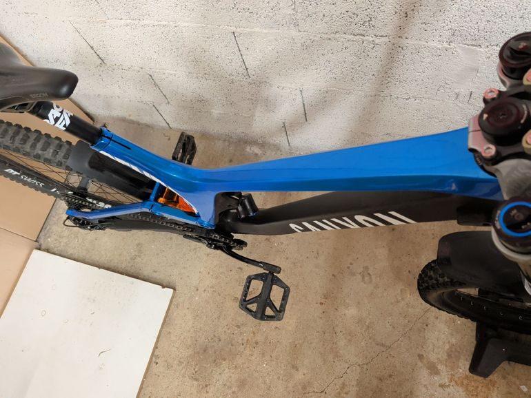 Używany Canyon Sender CF 7.0 2019 2019 Mountainbike — zdjęcie 7 z 13