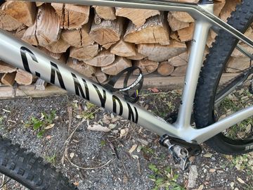 Used Canyon Exceed CF 5 2022 2022 Mountainbike, Light Gray, 29 — image 9 of 14
